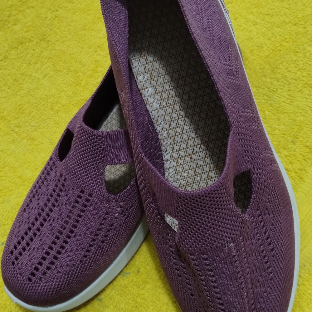 Color purple